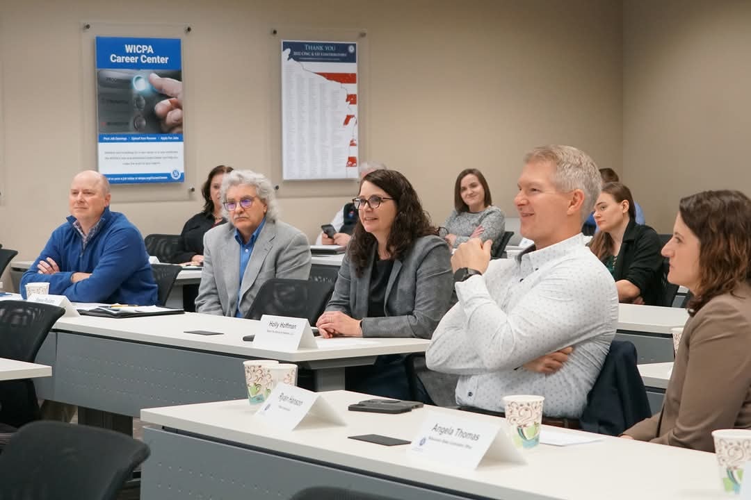 Holly at the WICPA Career Center meeting